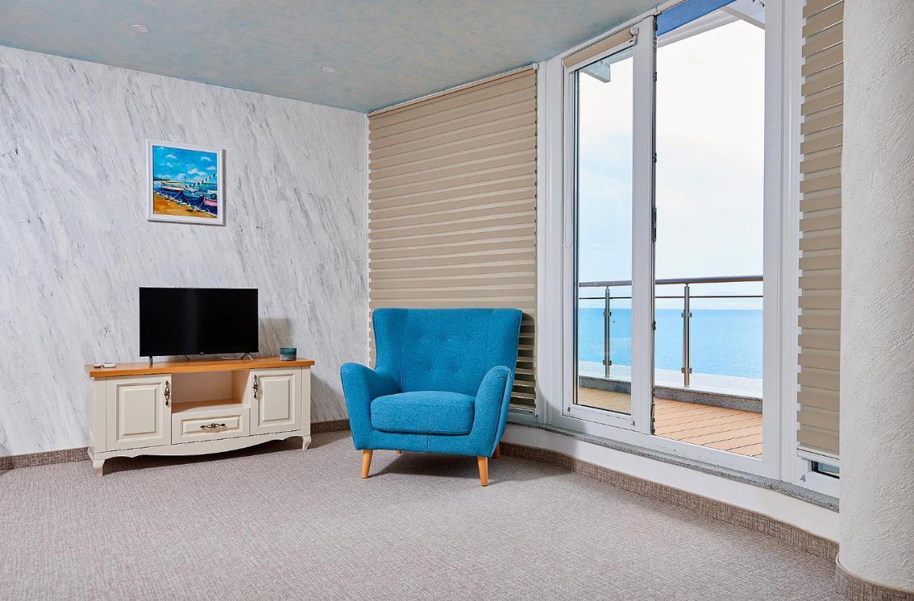 Neptun Hotell Pomorie Eksteriør bilde